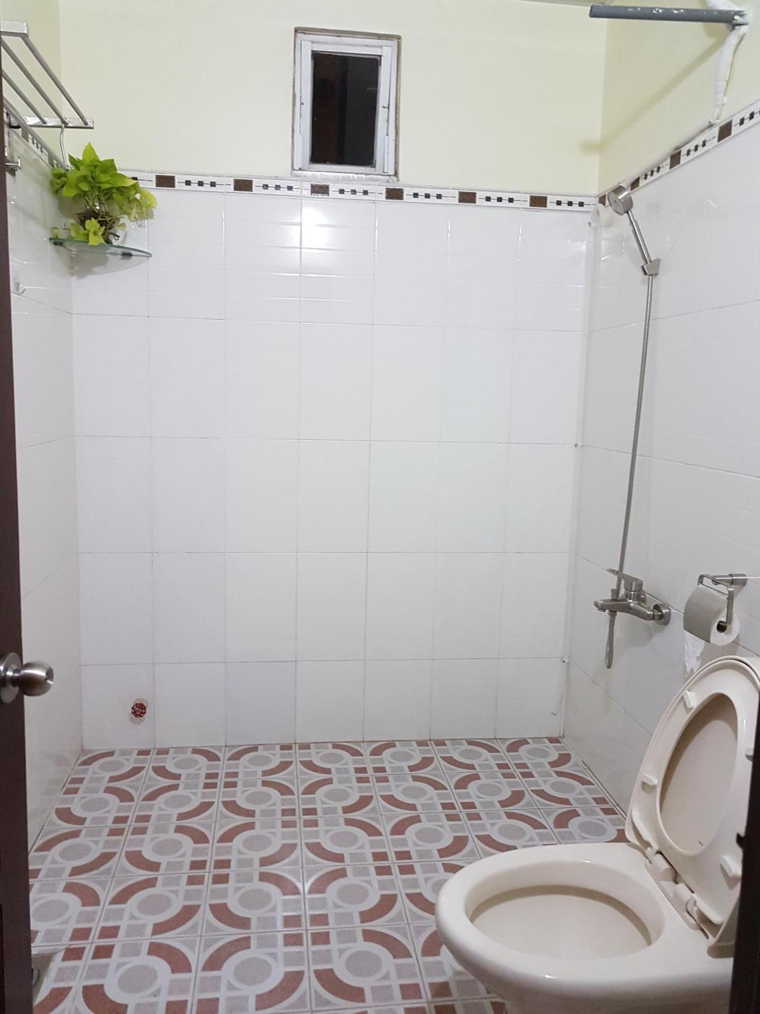 Hostel Dang Loi ホステルダンロイ Chau Doc Extérieur photo
